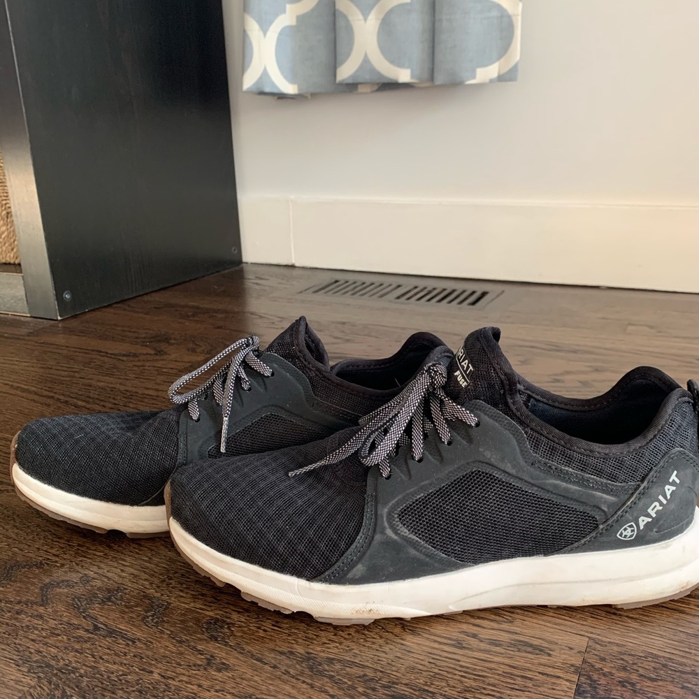 Ariat Fusion tennis shoes black 8.5